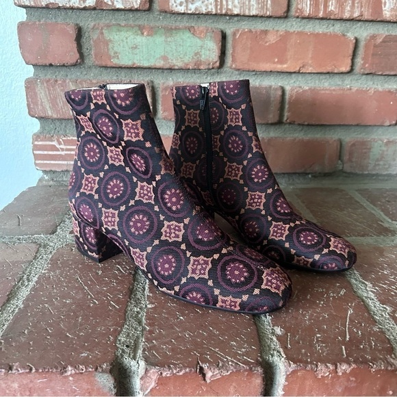 Maliparmi Tapestry Geometric Print Ankle Booties Sz 8 - Picture 5 of 12
